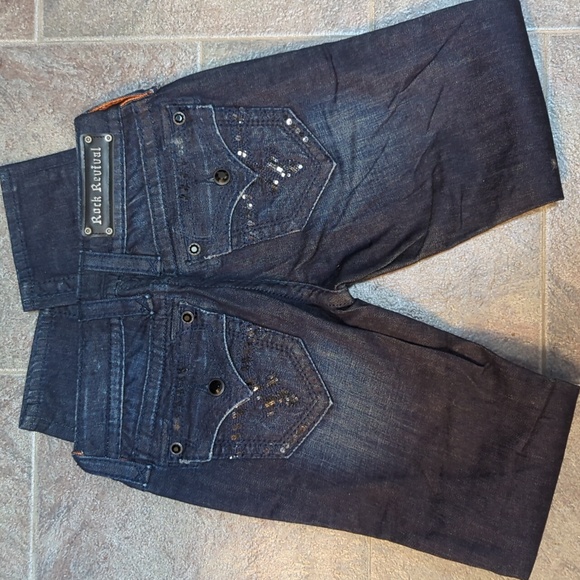 Rock Revival Jeans - Picture 5 of 8